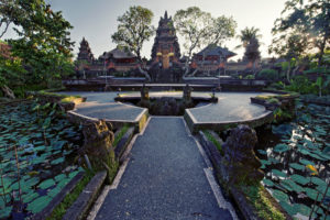 Pura Taman Saraswati Ubud 3 1
